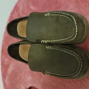 G.H. Bass brown leather slip on's  Size 7 1/2
